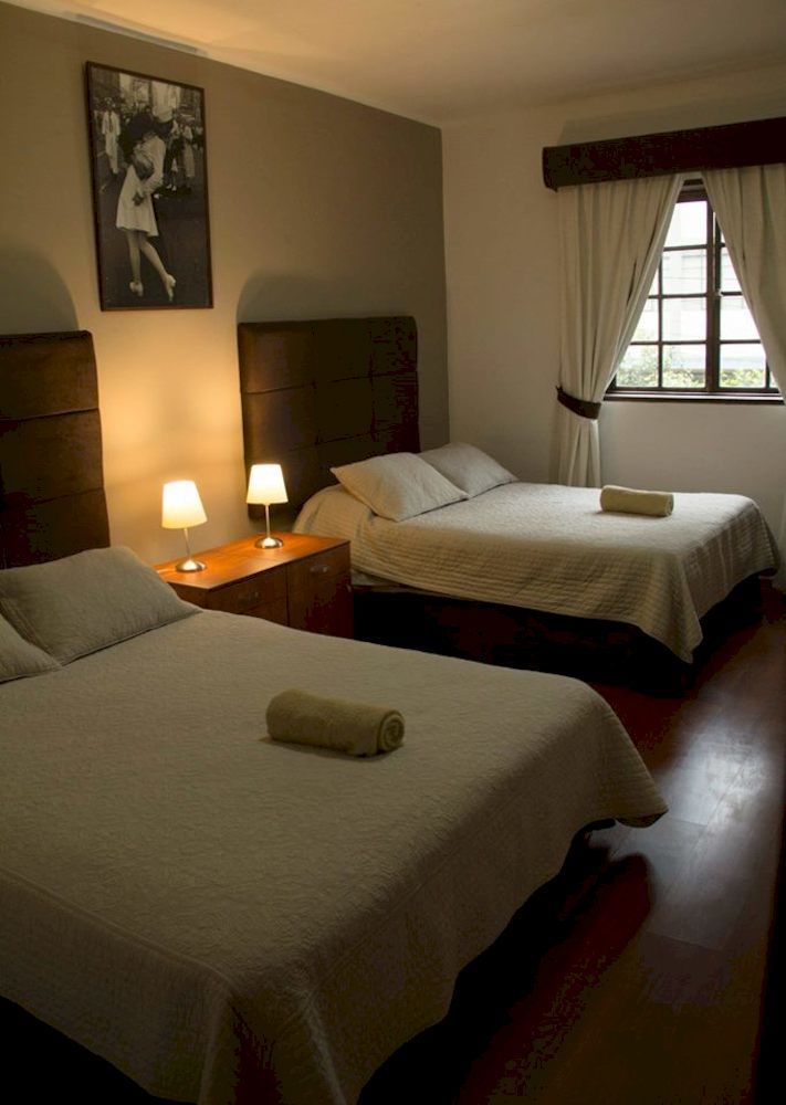 Hostal Nomade Backpackers *