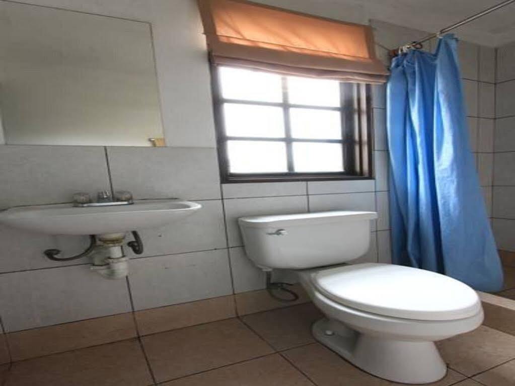 Nomade Backpackers Hostal